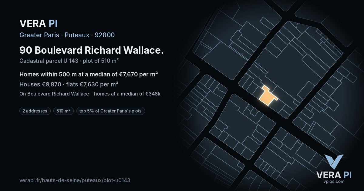 90 Boulevard Richard Wallace, Puteaux at night – the plot lit, the parcels around coloured by the prices near them