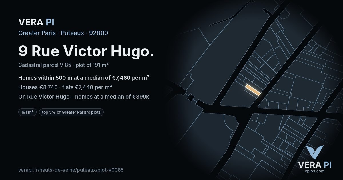 9 Rue Victor Hugo, Puteaux at night – the plot lit, the parcels around coloured by the prices near them