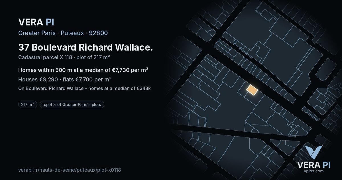 37 Boulevard Richard Wallace, Puteaux at night – the plot lit, the parcels around coloured by the prices near them