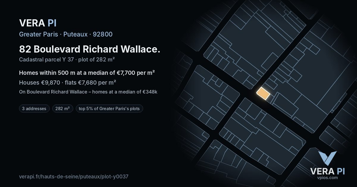 82 Boulevard Richard Wallace, Puteaux at night – the plot lit, the parcels around coloured by the prices near them