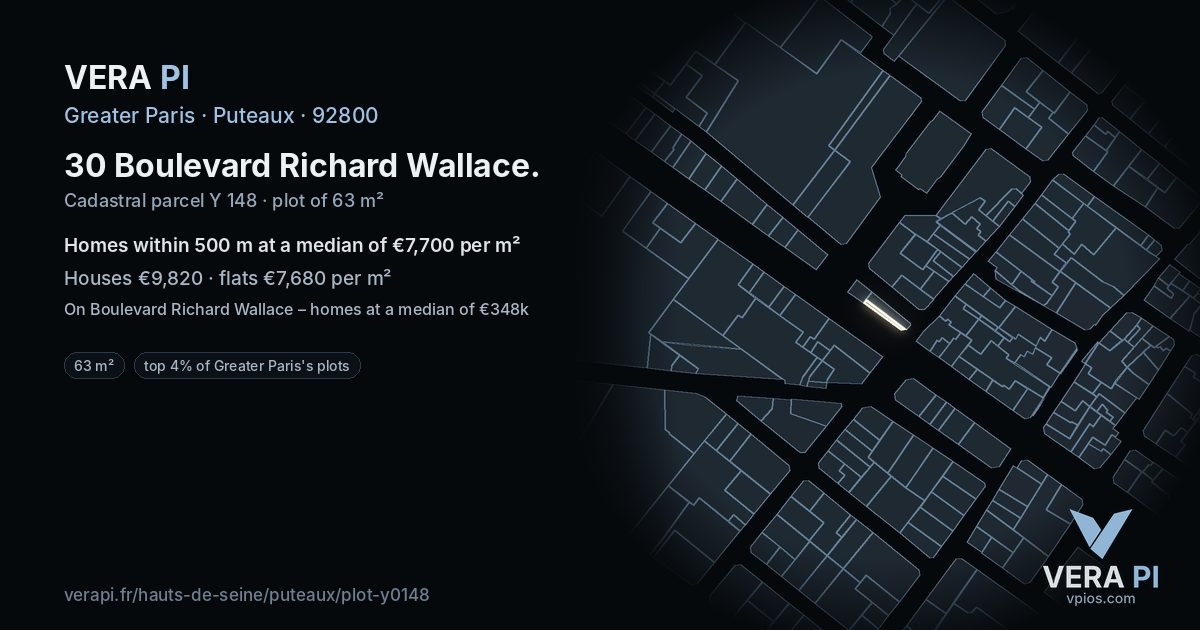 30 Boulevard Richard Wallace, Puteaux at night – the plot lit, the parcels around coloured by the prices near them