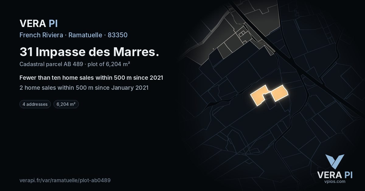 31 Impasse des Marres, Ramatuelle at night – the plot lit, the parcels around coloured by the prices near them