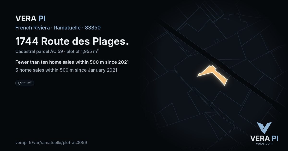 1744 Route des Plages, Ramatuelle at night – the plot lit, the parcels around coloured by the prices near them