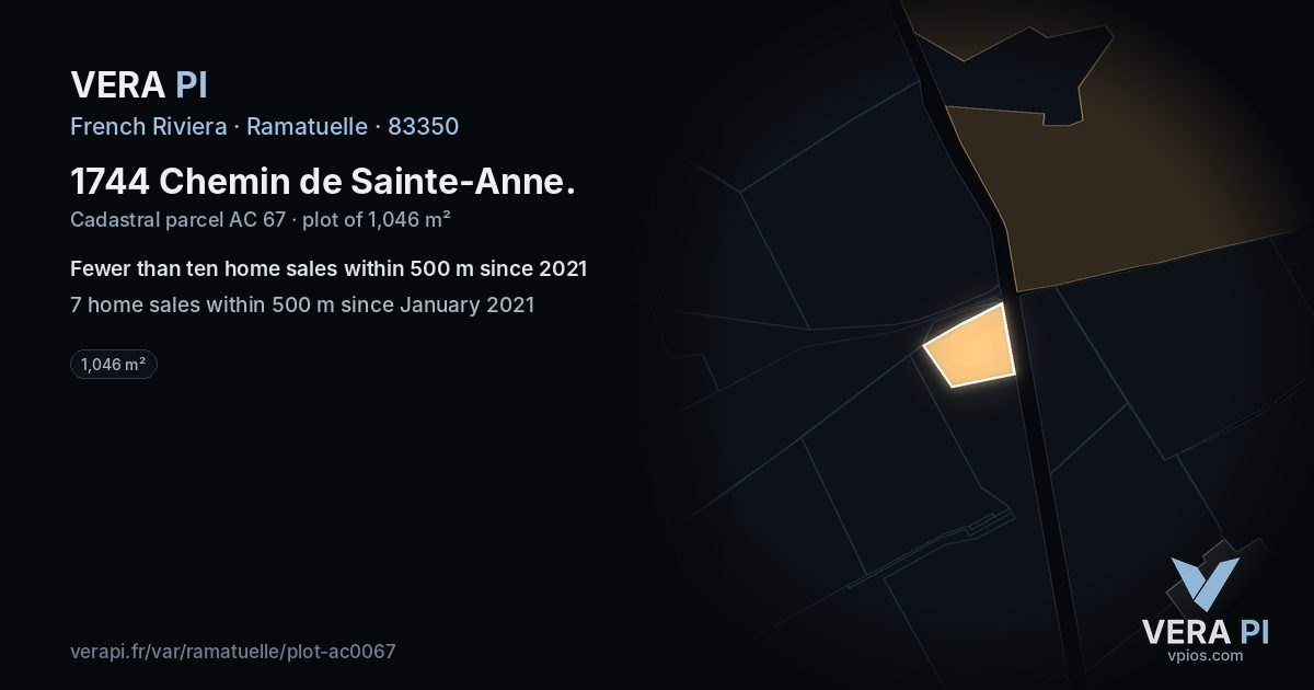 1744 Chemin de Sainte-Anne, Ramatuelle at night – the plot lit, the parcels around coloured by the prices near them