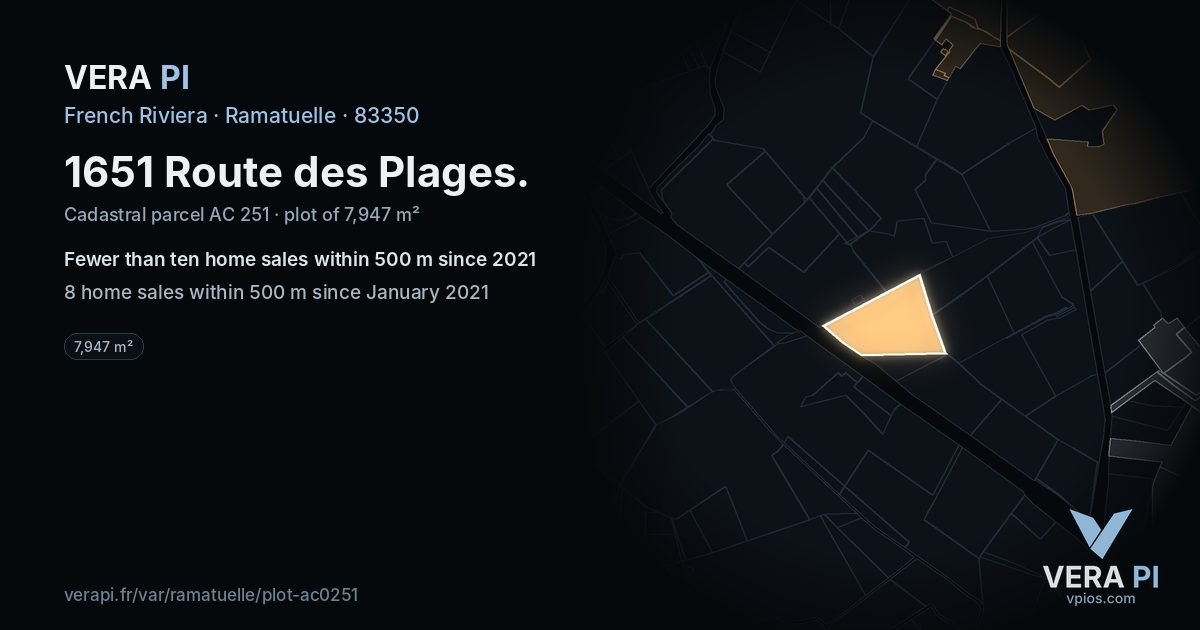 1651 Route des Plages, Ramatuelle at night – the plot lit, the parcels around coloured by the prices near them