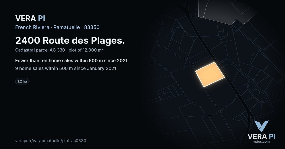 2400 Route des Plages, Ramatuelle at night – the plot lit, the parcels around coloured by the prices near them