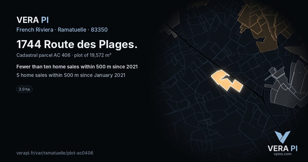 1744 Route des Plages, Ramatuelle at night – the plot lit, the parcels around coloured by the prices near them