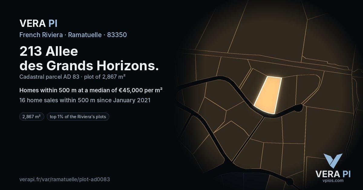 213 Allee des Grands Horizons, Ramatuelle at night – the plot lit, the parcels around coloured by the prices near them