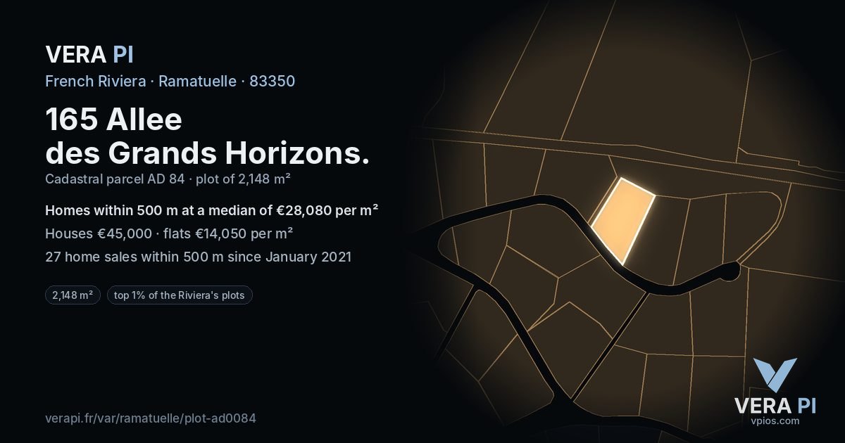165 Allee des Grands Horizons, Ramatuelle at night – the plot lit, the parcels around coloured by the prices near them