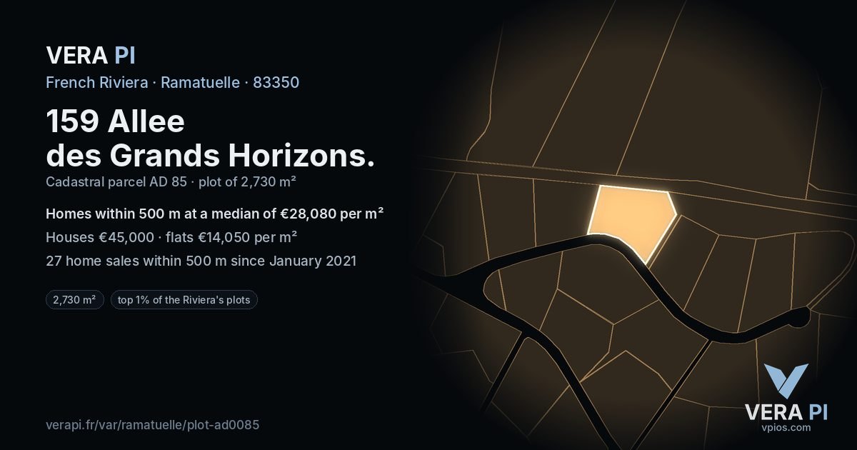 159 Allee des Grands Horizons, Ramatuelle at night – the plot lit, the parcels around coloured by the prices near them