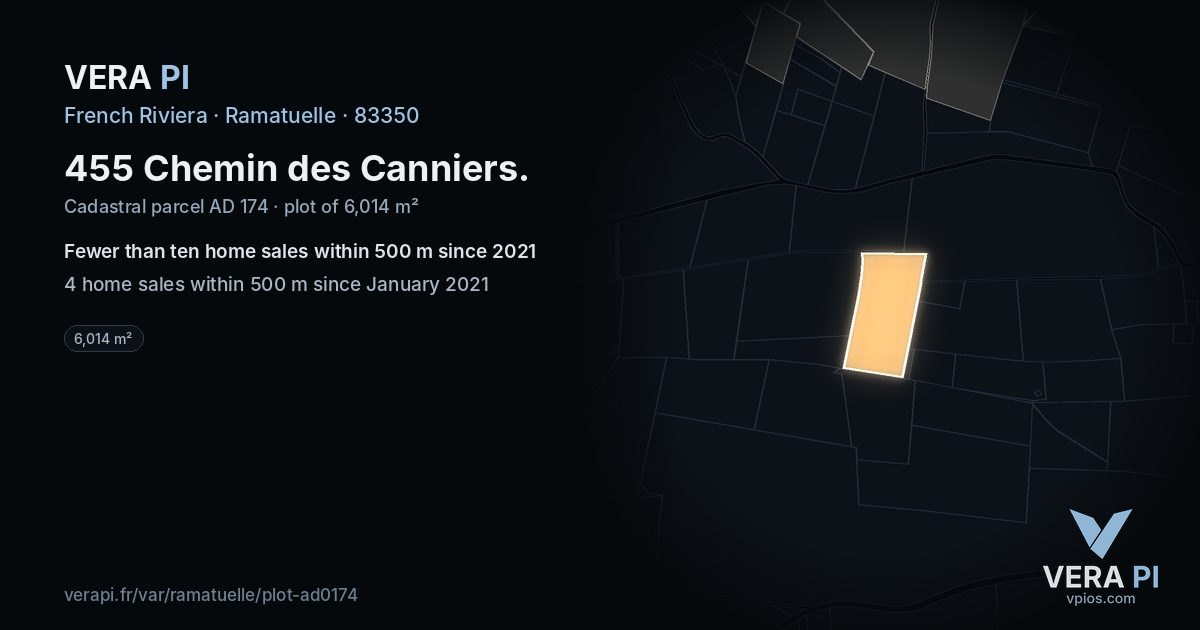 455 Chemin des Canniers, Ramatuelle at night – the plot lit, the parcels around coloured by the prices near them