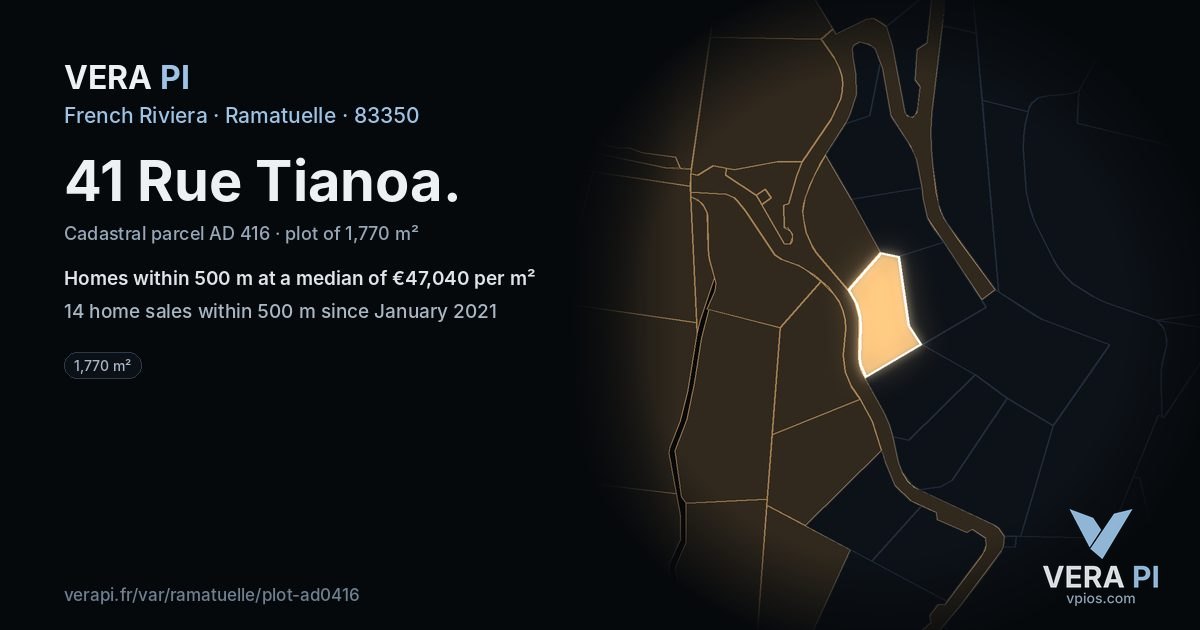 41 Rue Tianoa, Ramatuelle at night – the plot lit, the parcels around coloured by the prices near them
