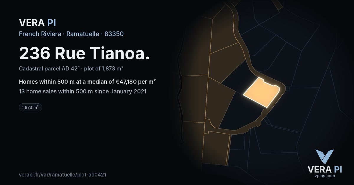 236 Rue Tianoa, Ramatuelle at night – the plot lit, the parcels around coloured by the prices near them