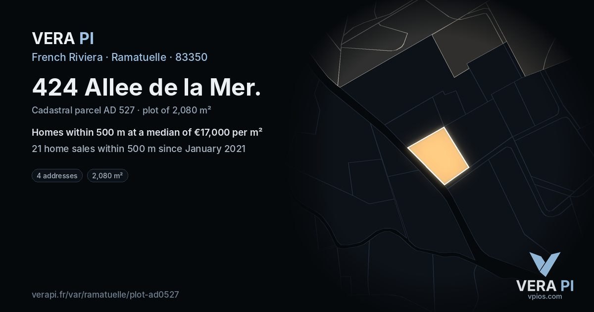 424 Allee de la Mer, Ramatuelle at night – the plot lit, the parcels around coloured by the prices near them