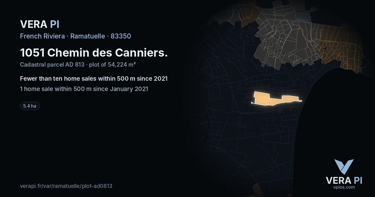 1051 Chemin des Canniers, Ramatuelle at night – the plot lit, the parcels around coloured by the prices near them