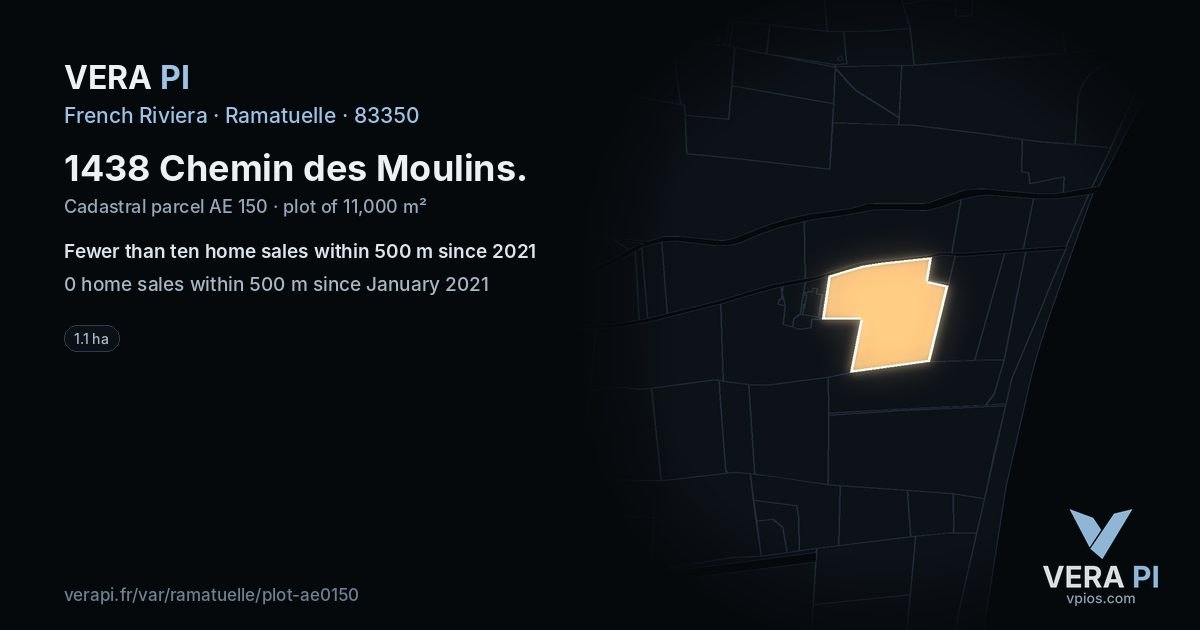 1438 Chemin des Moulins, Ramatuelle at night – the plot lit, the parcels around coloured by the prices near them