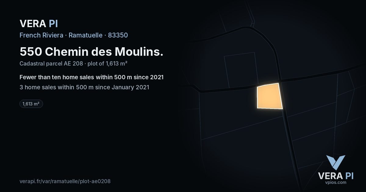 550 Chemin des Moulins, Ramatuelle at night – the plot lit, the parcels around coloured by the prices near them