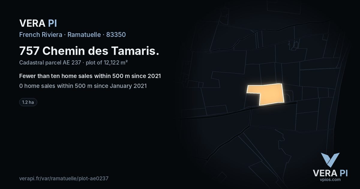 757 Chemin des Tamaris, Ramatuelle at night – the plot lit, the parcels around coloured by the prices near them