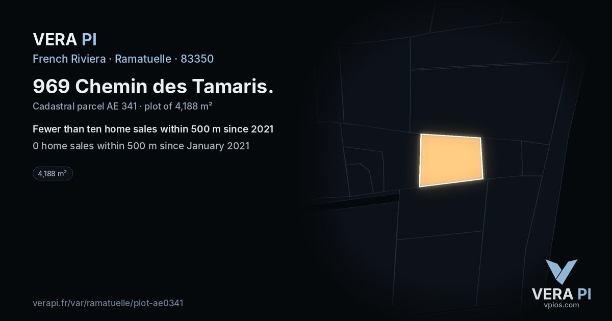 969 Chemin des Tamaris, Ramatuelle at night – the plot lit, the parcels around coloured by the prices near them