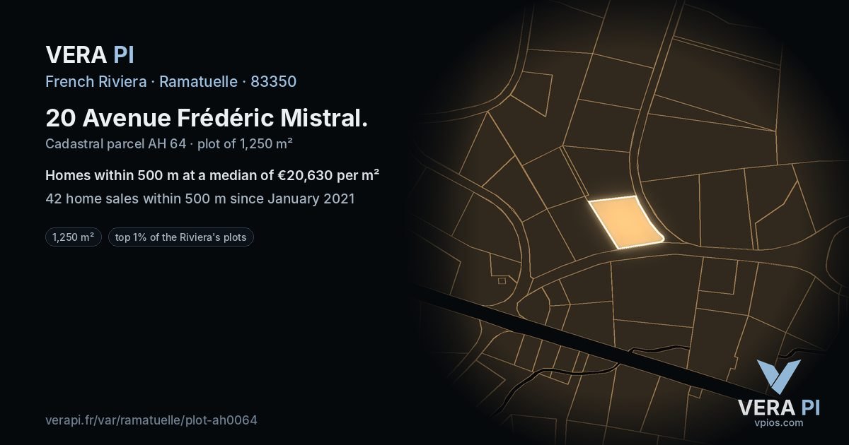 20 Avenue Frédéric Mistral, Ramatuelle at night – the plot lit, the parcels around coloured by the prices near them