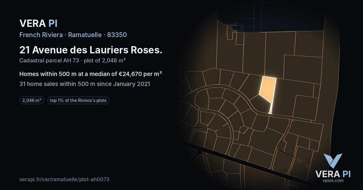 21 Avenue des Lauriers Roses, Ramatuelle at night – the plot lit, the parcels around coloured by the prices near them