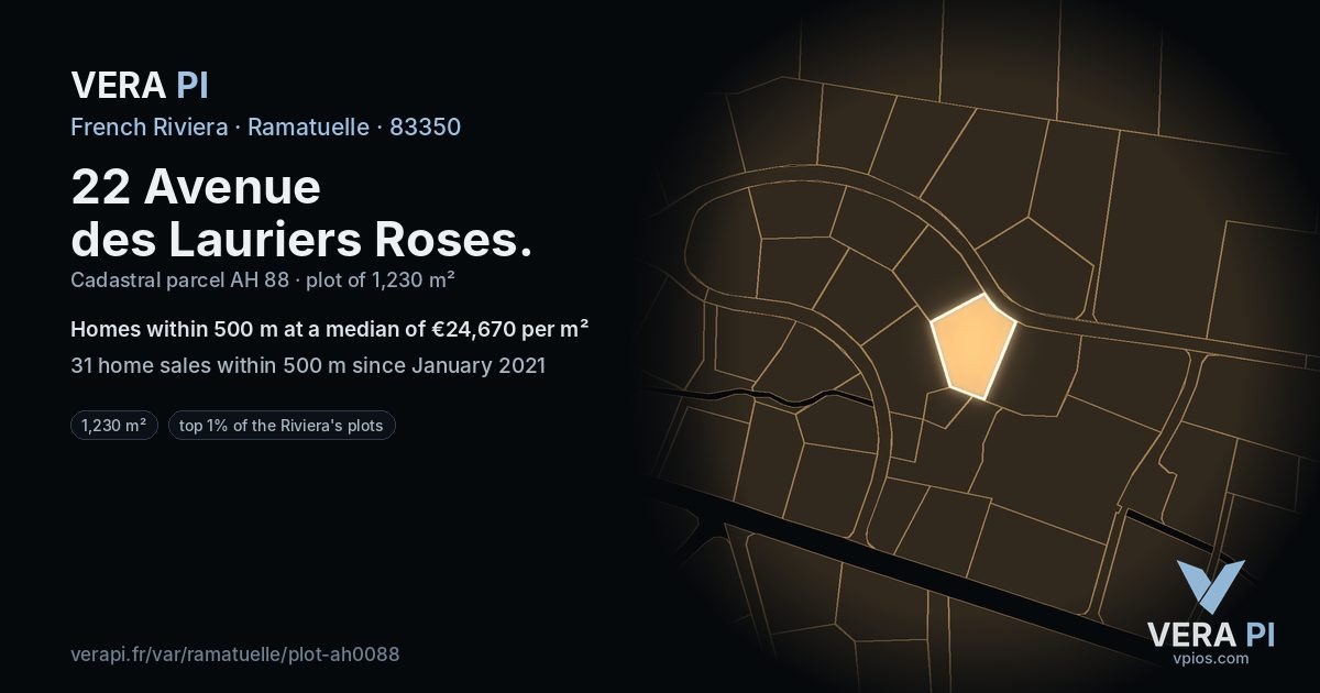 22 Avenue des Lauriers Roses, Ramatuelle at night – the plot lit, the parcels around coloured by the prices near them