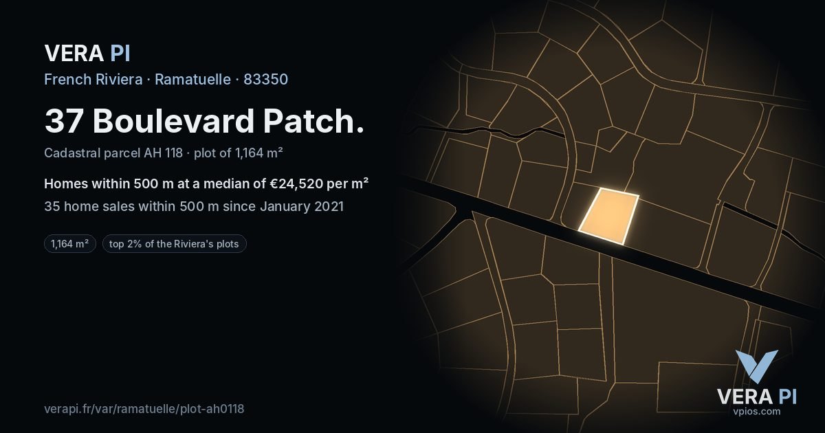 37 Boulevard Patch, Ramatuelle at night – the plot lit, the parcels around coloured by the prices near them