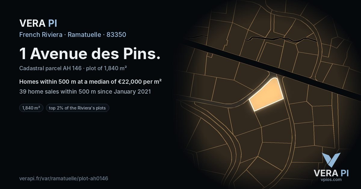 1 Avenue des Pins, Ramatuelle at night – the plot lit, the parcels around coloured by the prices near them