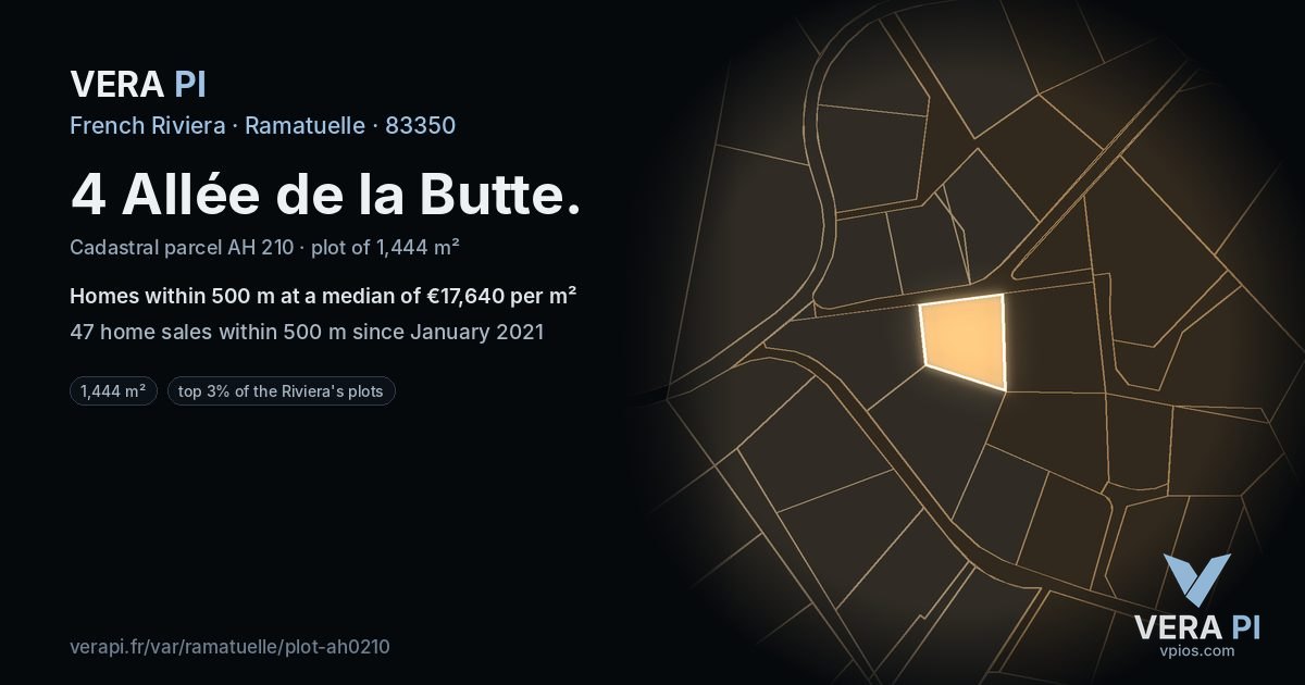 4 Allée de la Butte, Ramatuelle at night – the plot lit, the parcels around coloured by the prices near them