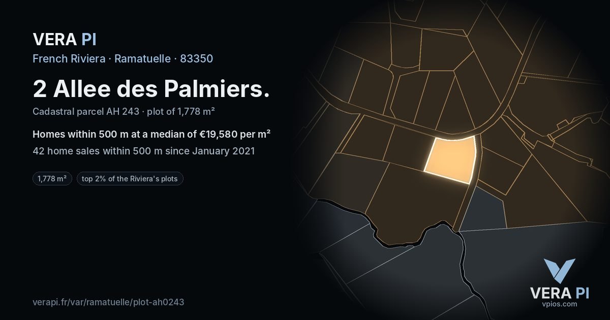 2 Allee des Palmiers, Ramatuelle at night – the plot lit, the parcels around coloured by the prices near them
