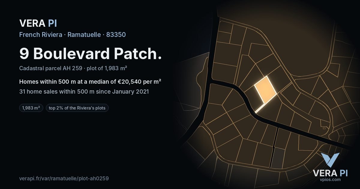 9 Boulevard Patch, Ramatuelle at night – the plot lit, the parcels around coloured by the prices near them