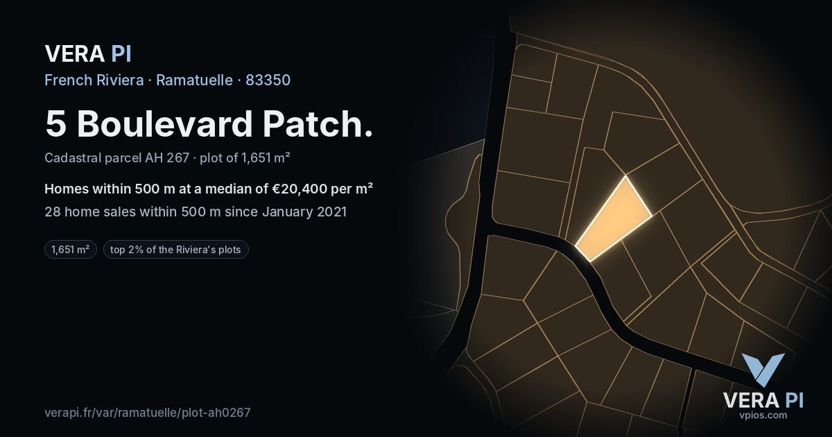5 Boulevard Patch, Ramatuelle at night – the plot lit, the parcels around coloured by the prices near them