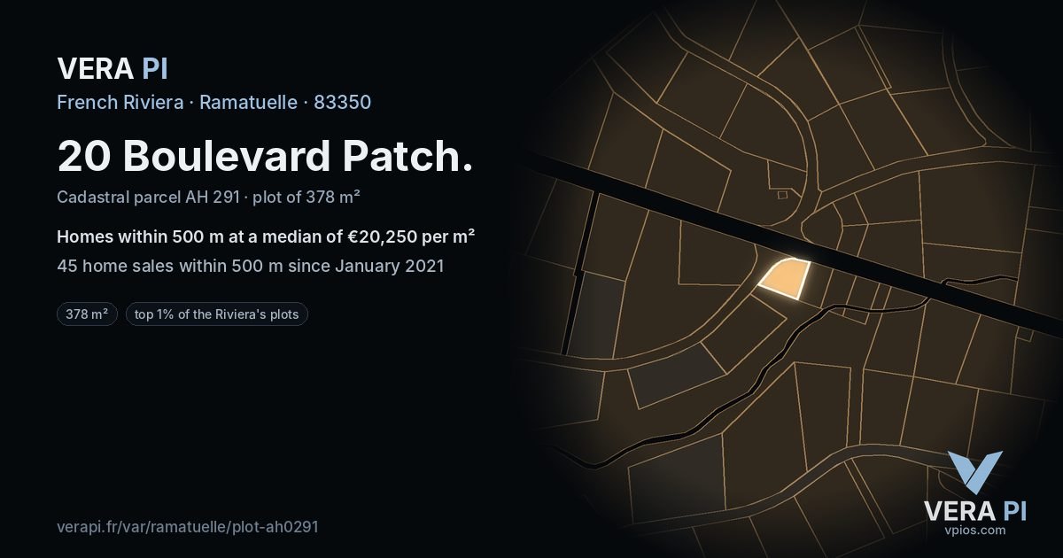 20 Boulevard Patch, Ramatuelle at night – the plot lit, the parcels around coloured by the prices near them