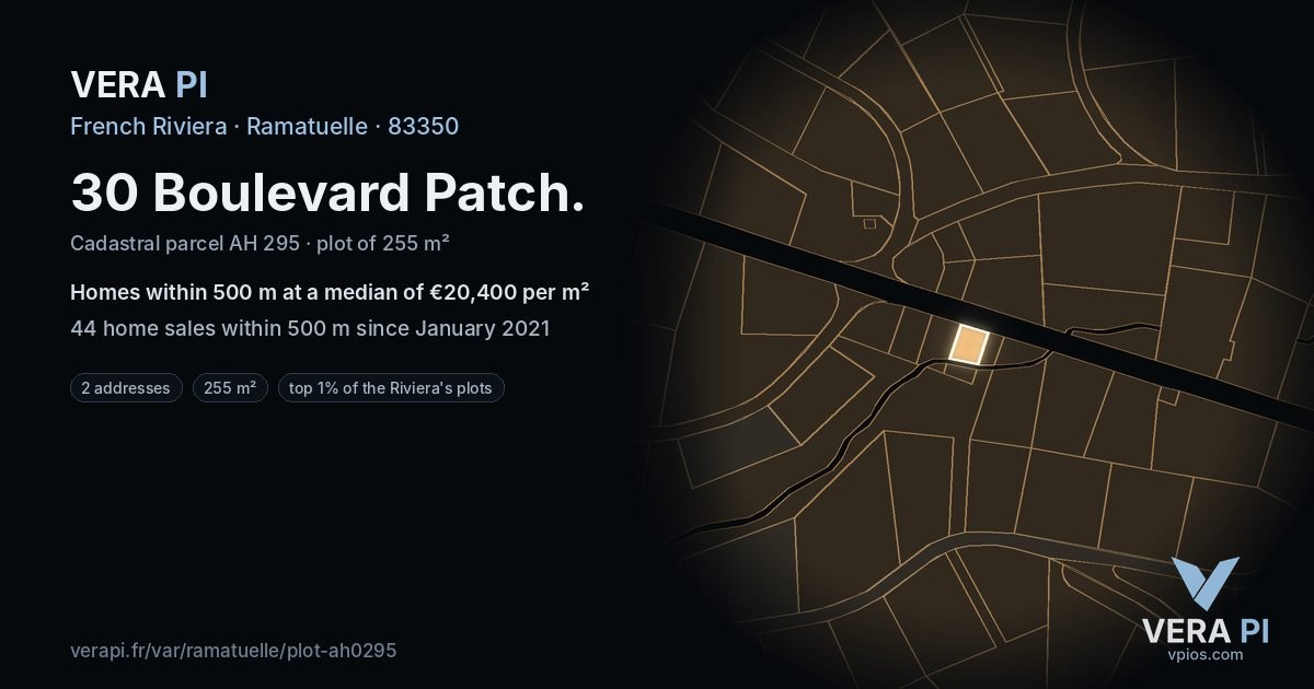 30 Boulevard Patch, Ramatuelle at night – the plot lit, the parcels around coloured by the prices near them