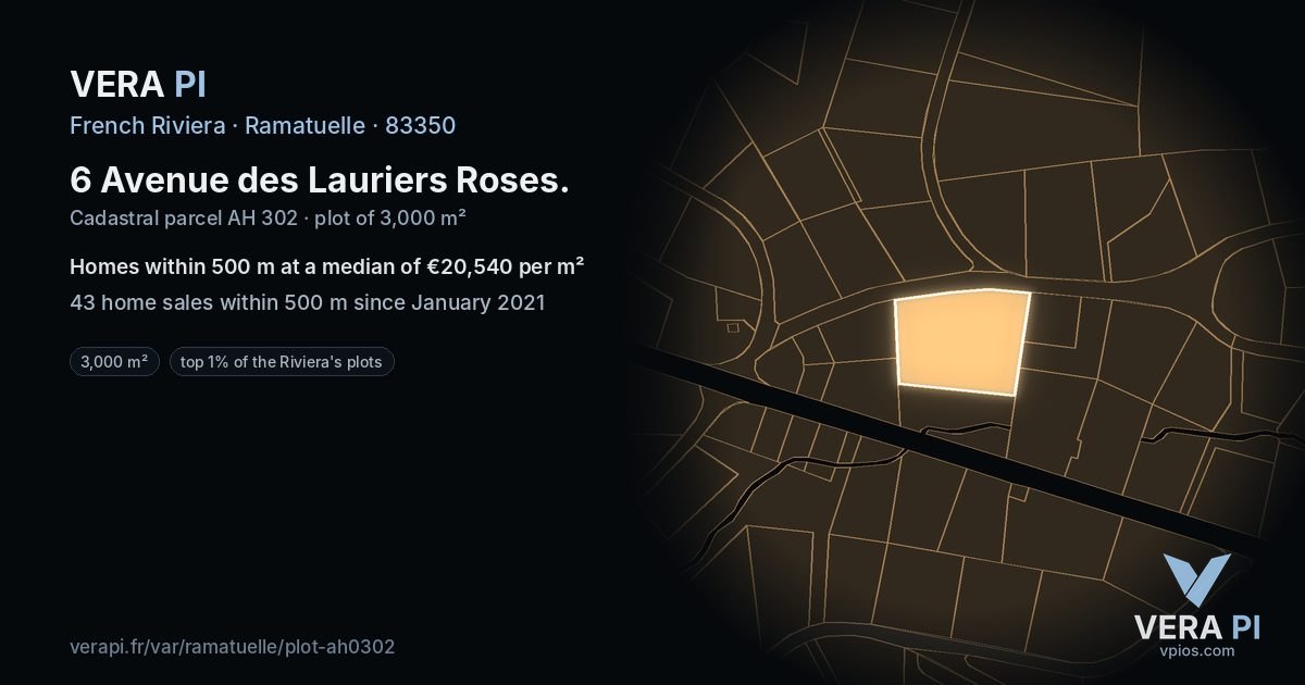 6 Avenue des Lauriers Roses, Ramatuelle at night – the plot lit, the parcels around coloured by the prices near them