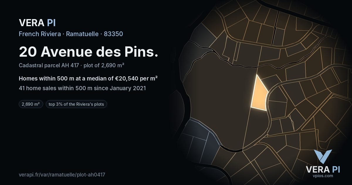 20 Avenue des Pins, Ramatuelle at night – the plot lit, the parcels around coloured by the prices near them