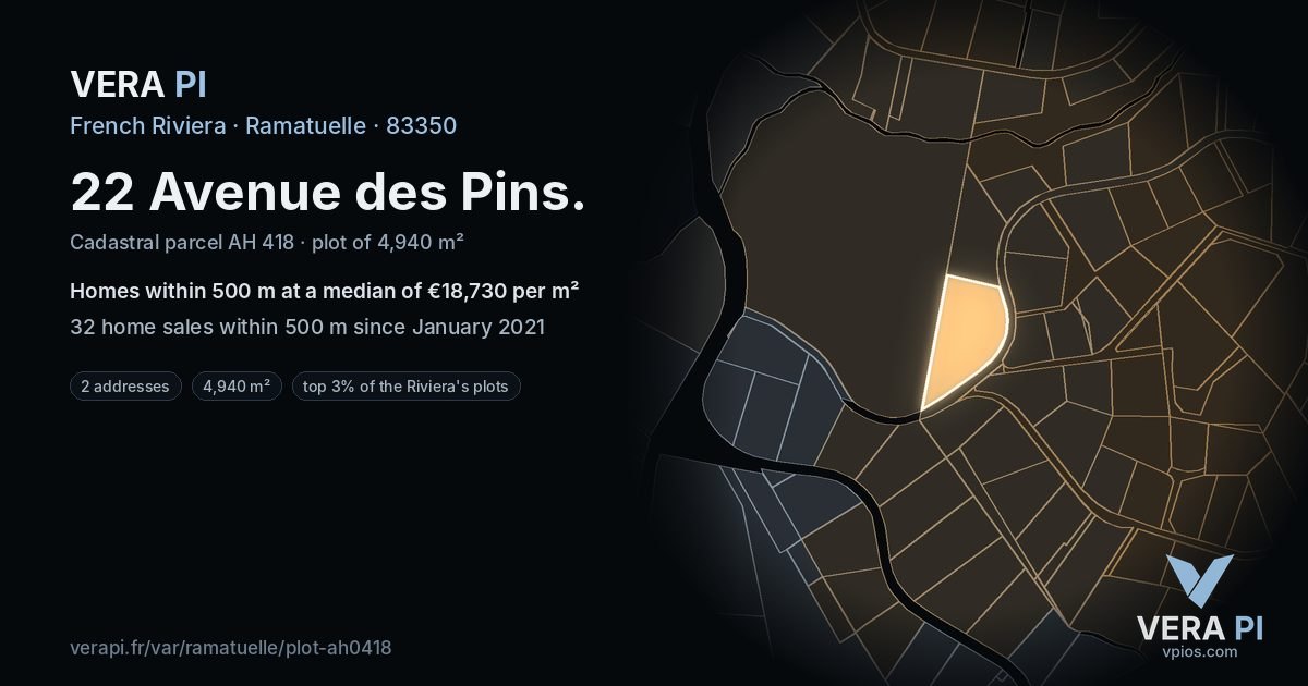 22 Avenue des Pins, Ramatuelle at night – the plot lit, the parcels around coloured by the prices near them