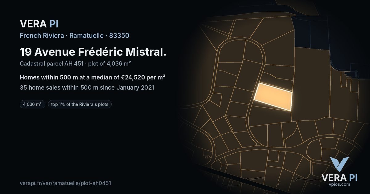 19 Avenue Frédéric Mistral, Ramatuelle at night – the plot lit, the parcels around coloured by the prices near them