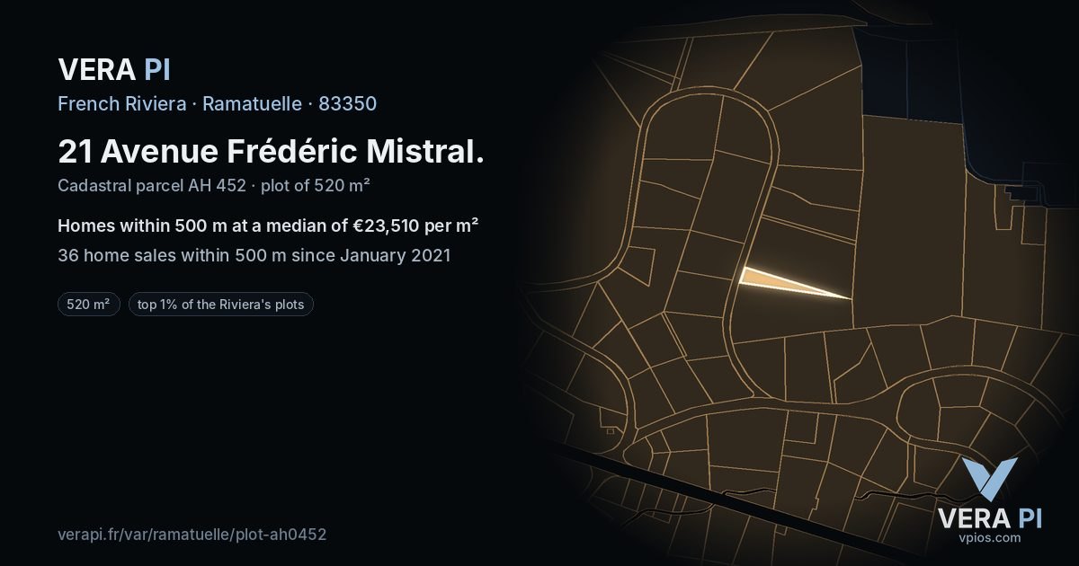 21 Avenue Frédéric Mistral, Ramatuelle at night – the plot lit, the parcels around coloured by the prices near them