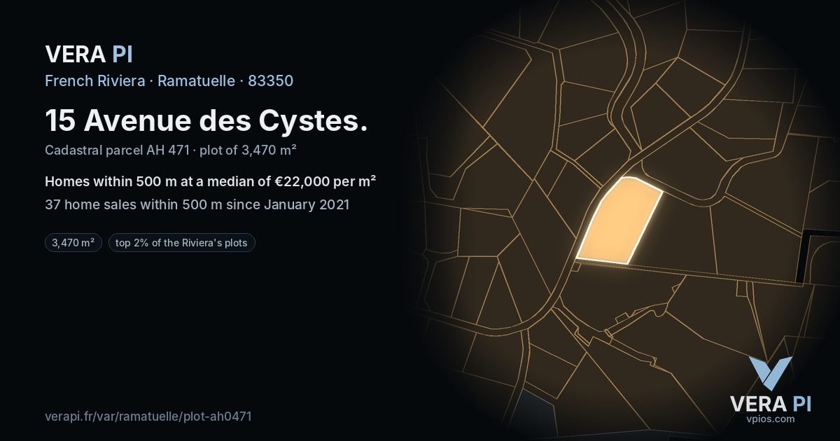 15 Avenue des Cystes, Ramatuelle at night – the plot lit, the parcels around coloured by the prices near them