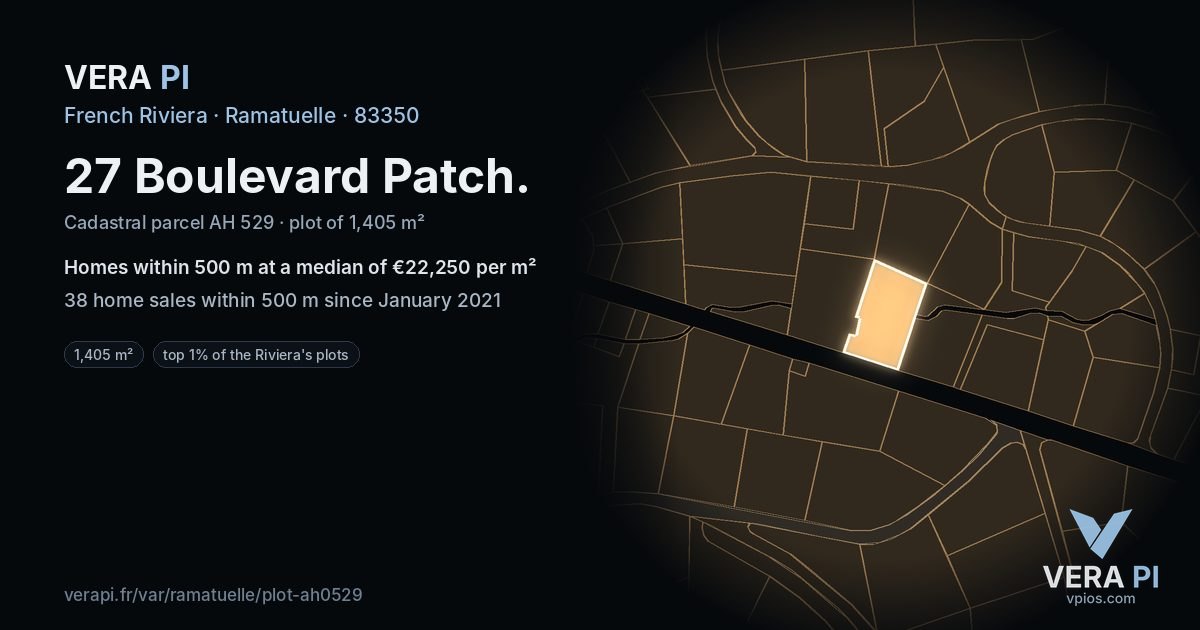 27 Boulevard Patch, Ramatuelle at night – the plot lit, the parcels around coloured by the prices near them