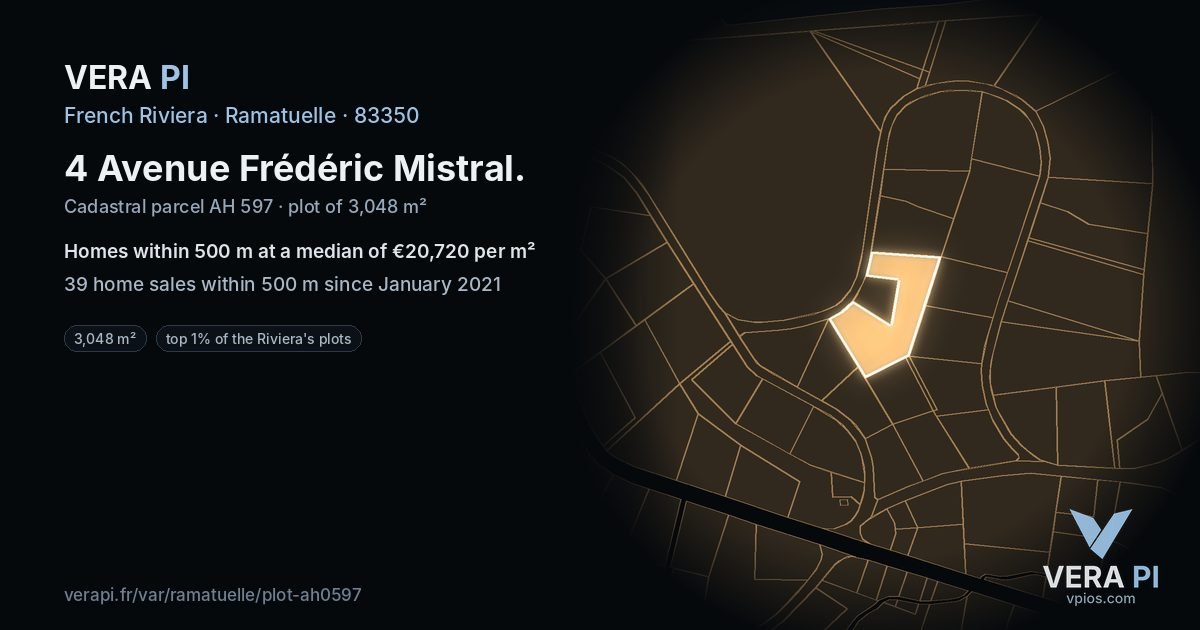 4 Avenue Frédéric Mistral, Ramatuelle at night – the plot lit, the parcels around coloured by the prices near them