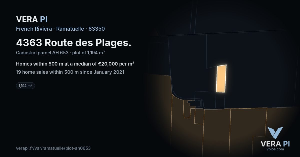 4363 Route des Plages, Ramatuelle at night – the plot lit, the parcels around coloured by the prices near them