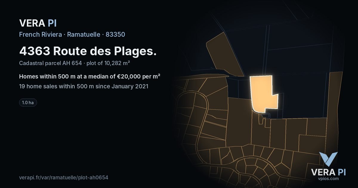 4363 Route des Plages, Ramatuelle at night – the plot lit, the parcels around coloured by the prices near them