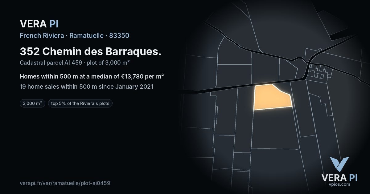352 Chemin des Barraques, Ramatuelle at night – the plot lit, the parcels around coloured by the prices near them
