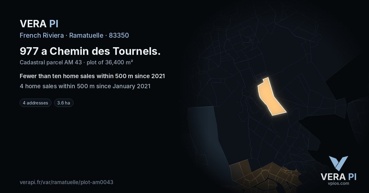 977 a Chemin des Tournels, Ramatuelle at night – the plot lit, the parcels around coloured by the prices near them