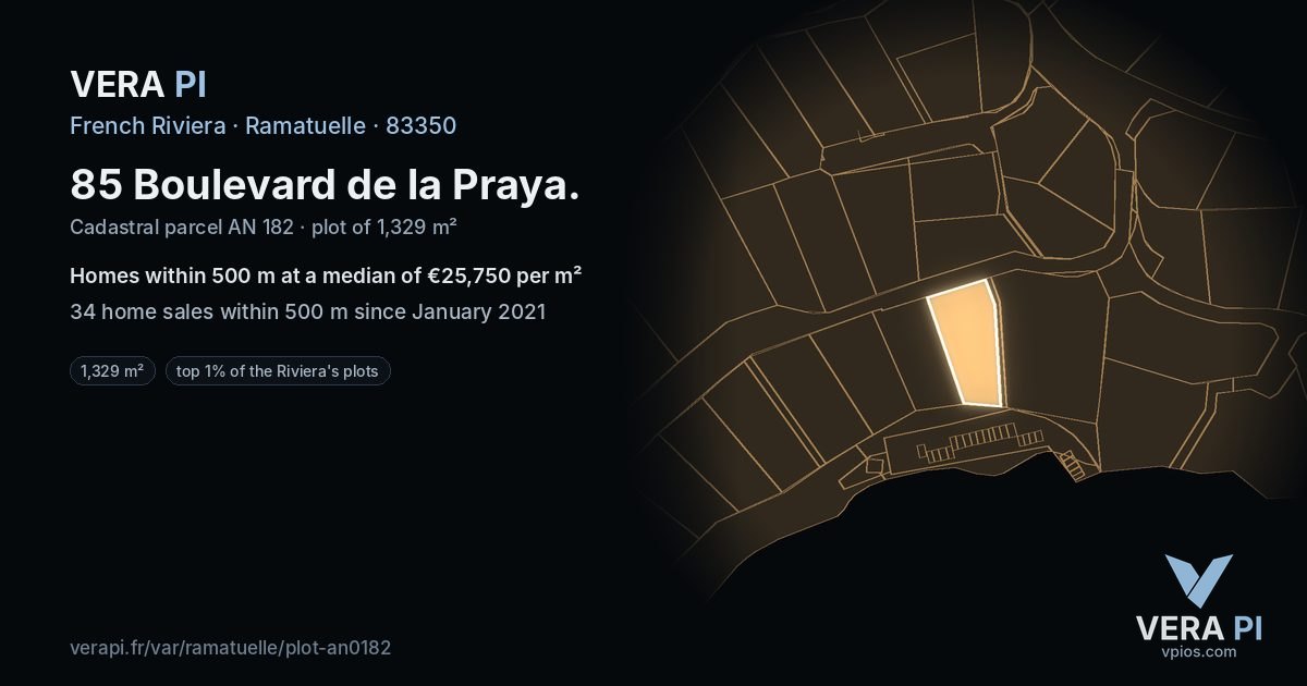 85 Boulevard de la Praya, Ramatuelle at night – the plot lit, the parcels around coloured by the prices near them