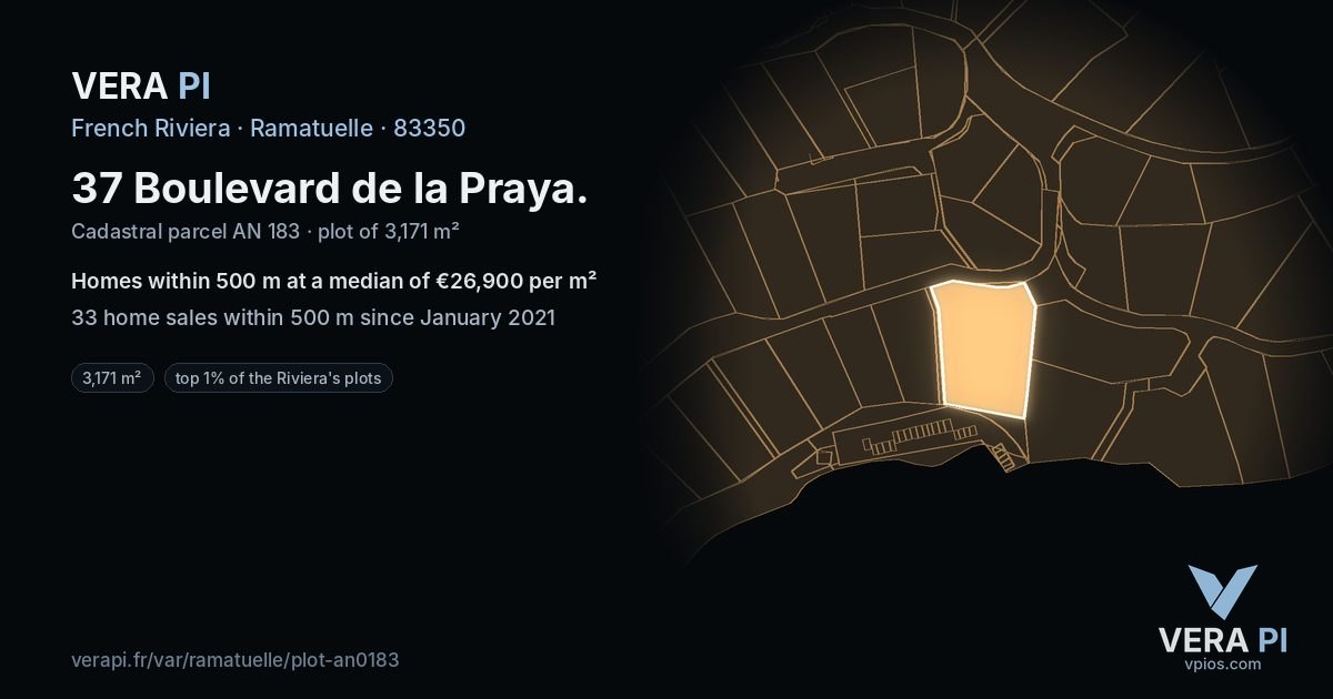 37 Boulevard de la Praya, Ramatuelle at night – the plot lit, the parcels around coloured by the prices near them