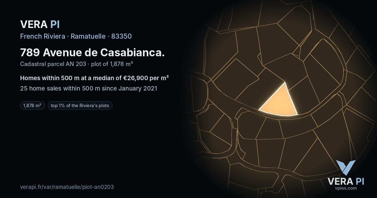 789 Avenue de Casabianca, Ramatuelle at night – the plot lit, the parcels around coloured by the prices near them