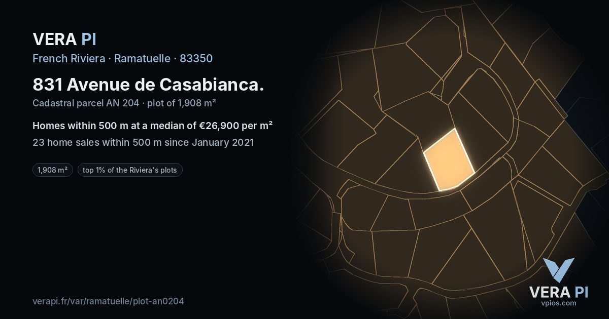 831 Avenue de Casabianca, Ramatuelle at night – the plot lit, the parcels around coloured by the prices near them